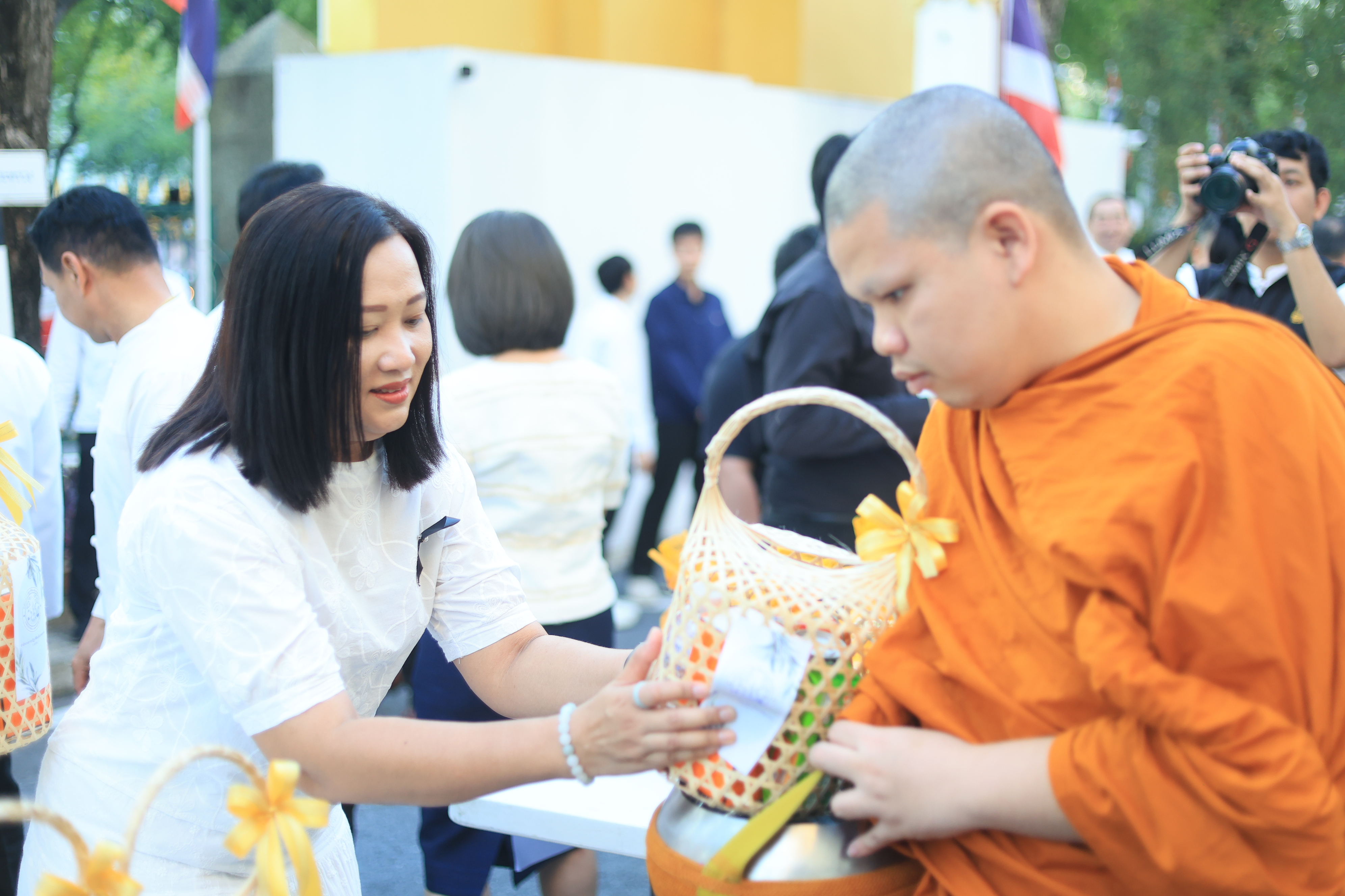 title - ส.ป.ก. ร่วมพิธีทำบุญตักบาตรของกระทรวงเกษตรและสหกรณ์ พร้อมสวัสดีปีใหม่ผู้บริหารกระทรวงเกษตรและสหกรณ์เนื่องในเทศกาลปีใหม่ พุทธศักราช 2569